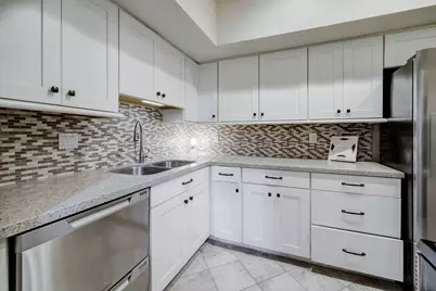 1330 Augusta Drive #6, Houston, TX 77057 - Photo 3