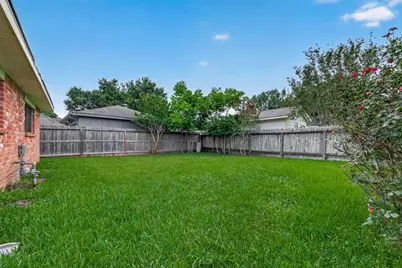 1519 Hitherfield Drive, Sugar Land, TX 77498 - Photo 17