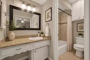 1519 Hitherfield Dr, Sugar Land, TX 77498 - Photo 7