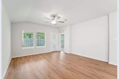 14210 Granger Pointe Lane, Conroe, TX 77302 - Photo 13