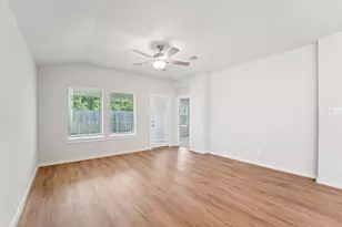 14210 Granger Pointe Ln, Conroe, TX 77302 - Photo 13