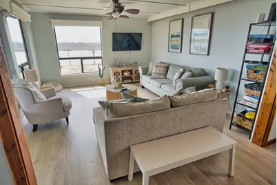 388 County Road 616, Sargent, TX 77414 - Photo 5