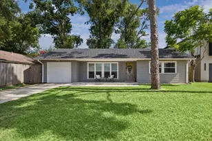 8106 Montridge Dr, Houston, TX 77055 - Photo 1