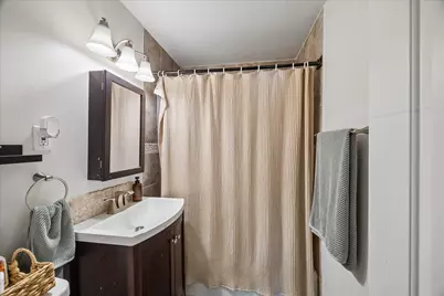 8106 Montridge Drive, Houston, TX 77055 - Photo 11