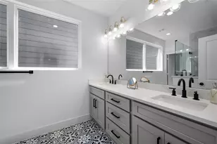 4604 Crown Grove Ln, Houston, TX 77018 - Photo 17