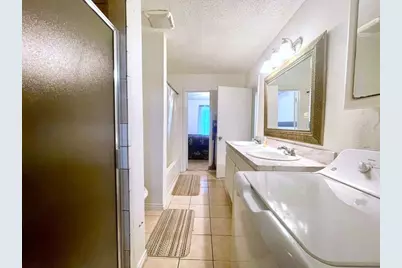 1901 S Voss Road #18, Houston, TX 77057 - Photo 17