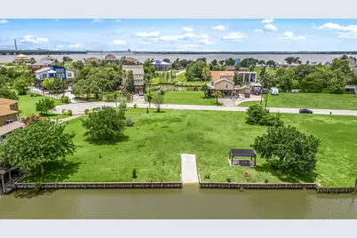 222 Rue Orleans Street, Baytown, TX 77520 - Photo 11