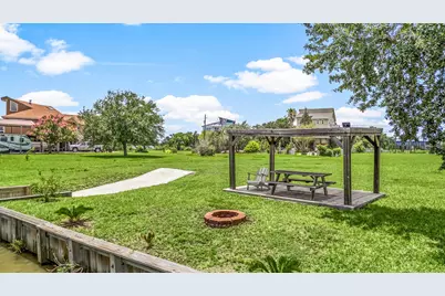 222 Rue Orleans Street, Baytown, TX 77520 - Photo 11