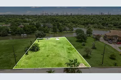 222 Rue Orleans Street, Baytown, TX 77520 - Photo 3