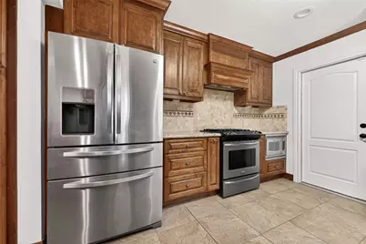 5422 Hummingbird Street, Houston, TX 77096 - Photo 9