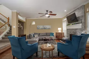 110 N Valley Oaks Cir, The Woodlands, TX 77382 - Photo 5