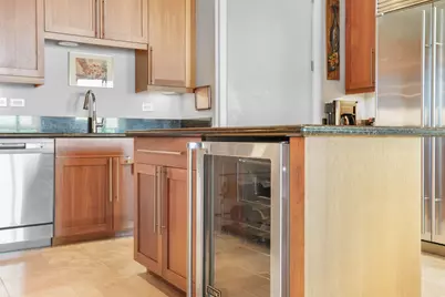 3388 Sage Road #2102, Houston, TX 77056 - Photo 9