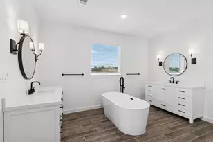 12226 Old Fashion Cir, Mont Belvieu, TX 77535 - Photo 19