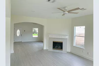 2106 Lakeshore Forest Court, Missouri City, TX 77459 - Photo 11
