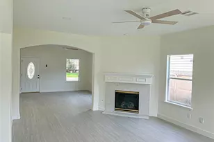 2106 Lakeshore Forest Ct, Missouri City, TX 77459 - Photo 11