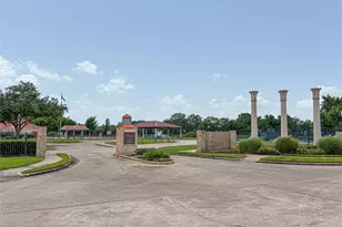 2106 Lakeshore Forest Ct, Missouri City, TX 77459 - Photo 37