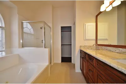 6747 Cleft Stone Drive, Houston, TX 77084 - Photo 17