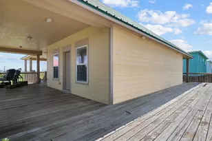 970 Bolivar Dunes Blvd, Gilchrist, TX 77617 - Photo 23