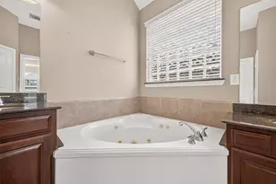17927 Sugarloaf Bay Dr, Cypress, TX 77429 - Photo 23
