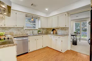 10803 Chevy Chase Dr, Houston, TX 77042 - Photo 11