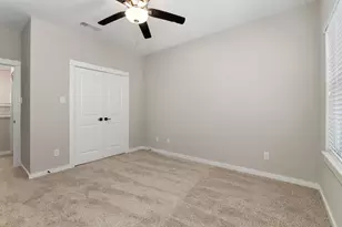 6716 Parker Oaks Ln, Houston, TX 77076 - Photo 25