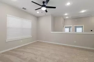 6716 Parker Oaks Ln, Houston, TX 77076 - Photo 19