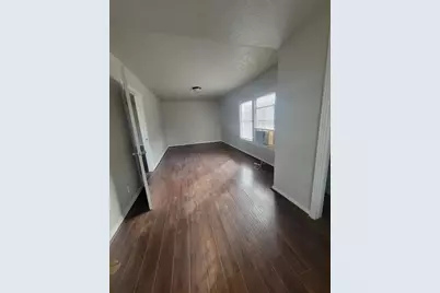5318 Chennault Road, Houston, TX 77033 - Photo 3