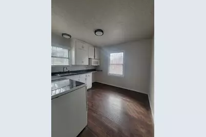 5318 Chennault Road, Houston, TX 77033 - Photo 7