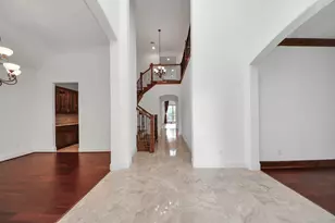 1807 Ravenel Ln, Sugar Land, TX 77479 - Photo 5