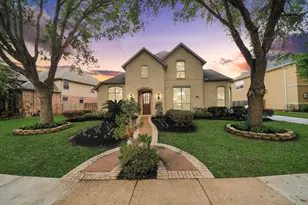 1807 Ravenel Ln, Sugar Land, TX 77479 - Photo 1