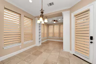 1807 Ravenel Ln, Sugar Land, TX 77479 - Photo 13