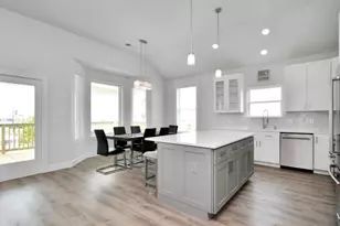 22814 Camino St, Galveston, TX 77554 - Photo 19