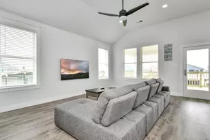 22814 Camino St, Galveston, TX 77554 - Photo 11