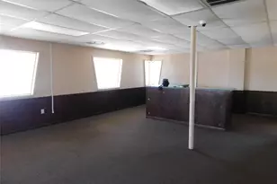 202 N Mechanic St, El Campo, TX 77437 - Photo 9