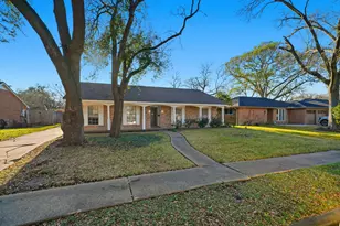 1927 Westlake Rd, Houston, TX 77062 - Photo 1