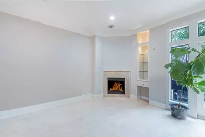 2026 Elmen Street, Houston, TX 77019 - Photo 15