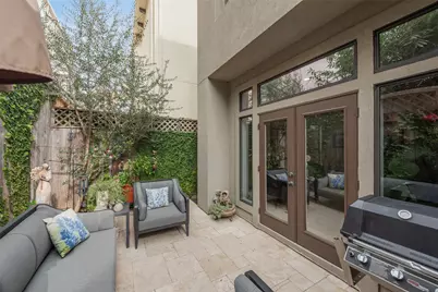 2026 Elmen Street, Houston, TX 77019 - Photo 9