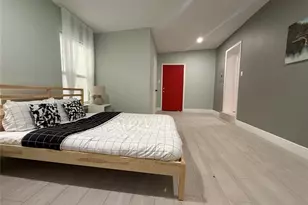 7135 Cayton St, Houston, TX 77061 - Photo 7