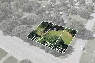 678 11th St, Waller, TX 77445 - Photo 1