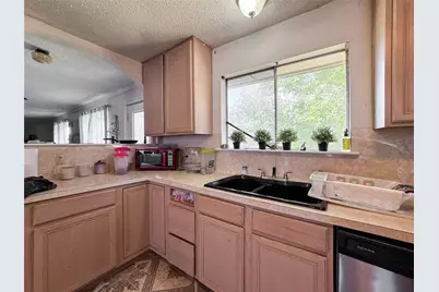 616 Travis Street, Webster, TX 77598 - Photo 13