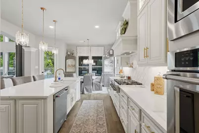 123 N Winter Sunrise Circle, The Woodlands, TX 77375 - Photo 17