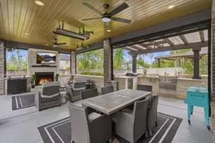 123 N Winter Sunrise Cir, The Woodlands, TX 77375 - Photo 3