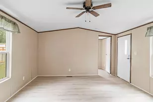 15211 Paradise Cove Dr, Willis, TX 77318 - Photo 3