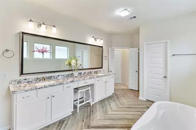 14926 Lake Shore Avenue, Mont Belvieu, TX 77523 - Photo 31