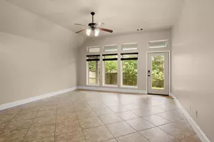 110 Logan Pass Ct, Montgomery, TX 77316 - Photo 25