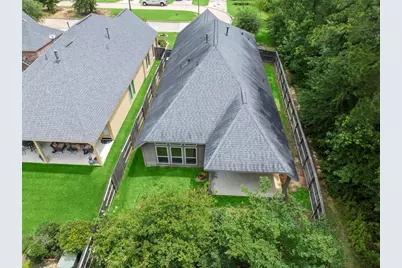 110 Logan Pass Court, Montgomery, TX 77316 - Photo 5