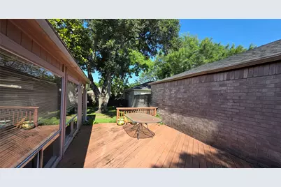 3919 Vineyard Drive, Houston, TX 77082 - Photo 3
