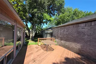 3919 Vineyard Dr, Houston, TX 77082 - Photo 3