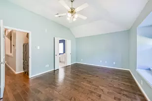 13203 Yaupon Holly Ln, Houston, TX 77044 - Photo 23