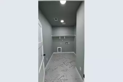 129 S 10th Street #A, Conroe, TX 77301 - Photo 5